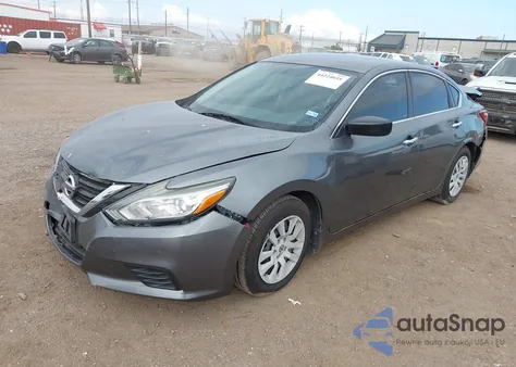 2018 Nissan Altima 2.5 S z USA, uszkodzony, nr VIN 1N4AL3AP8JC479024